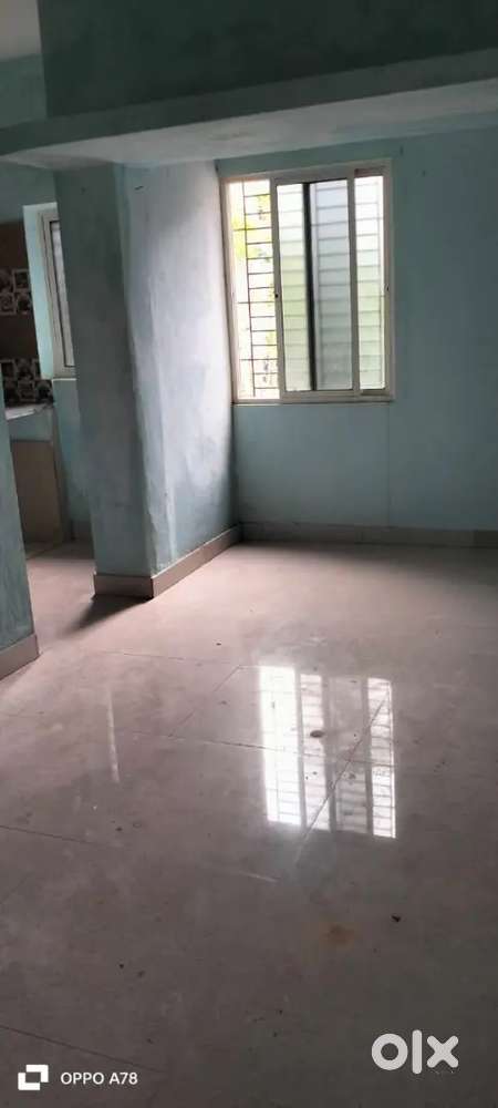 2 girls need for room