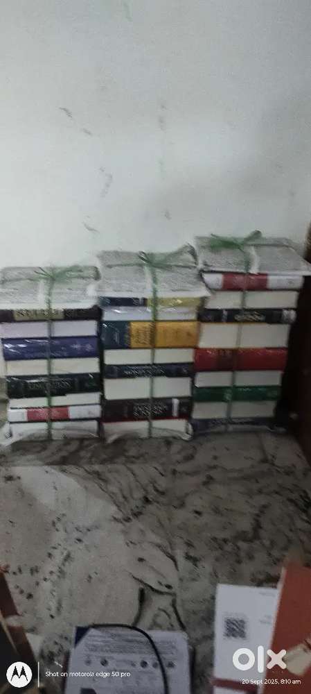 Law books  agarwal law house