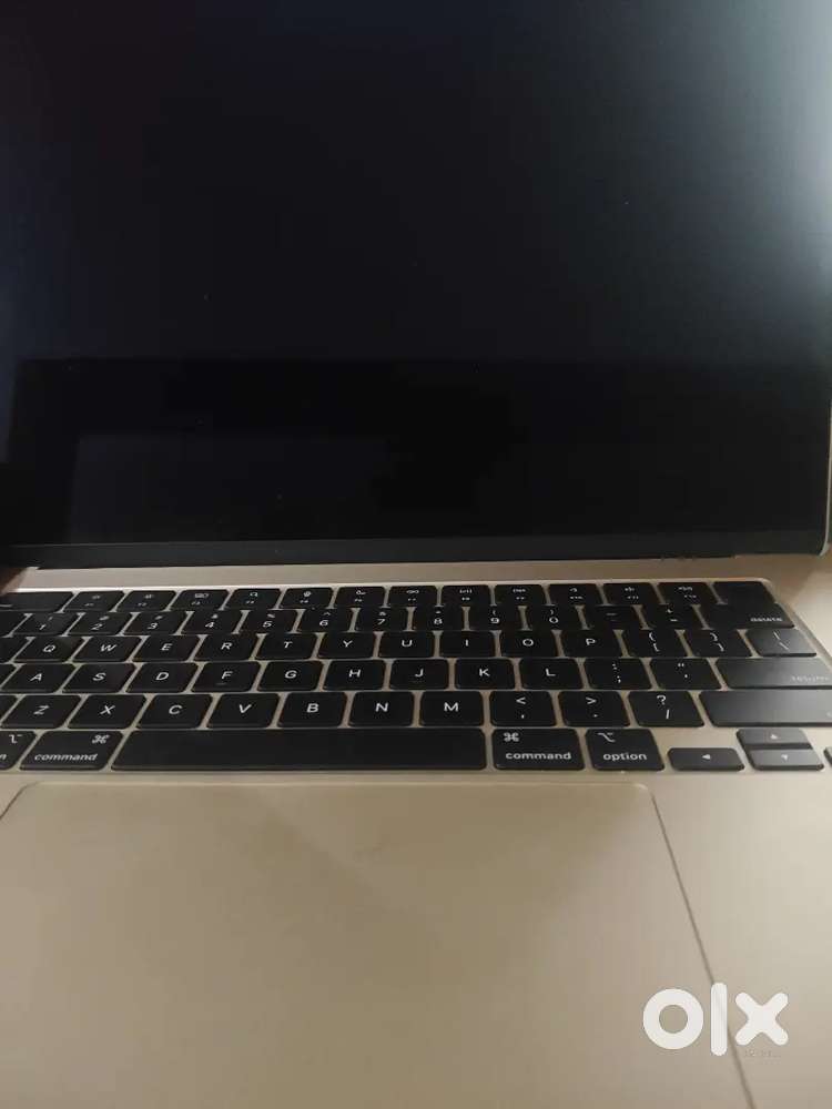 Macbook M3 AIR