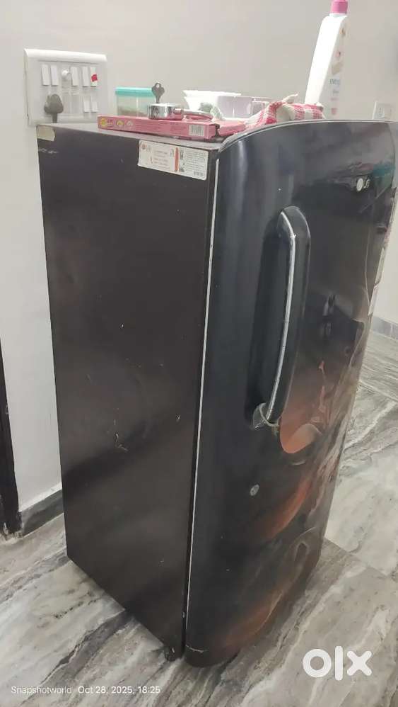 Single door fridge