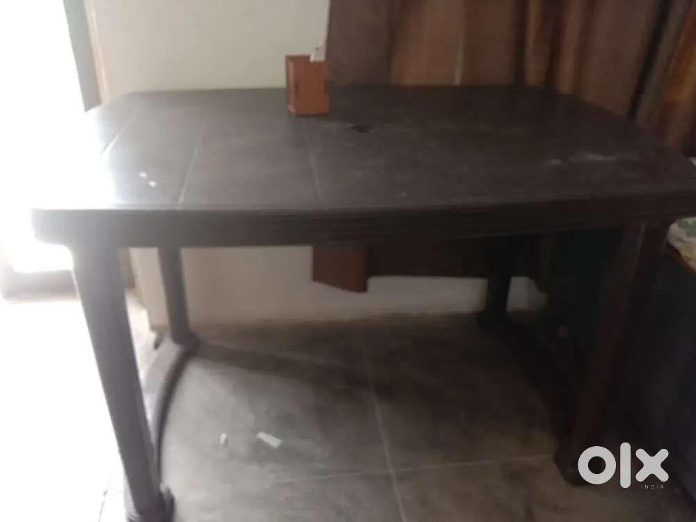 TABLE KURSI SET
