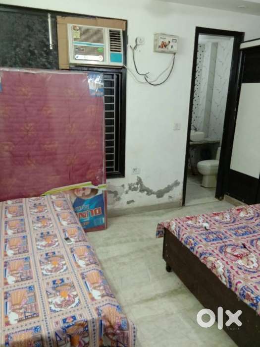 Arya Pg in Mukherjee Nagar Gtb nagar delhi university