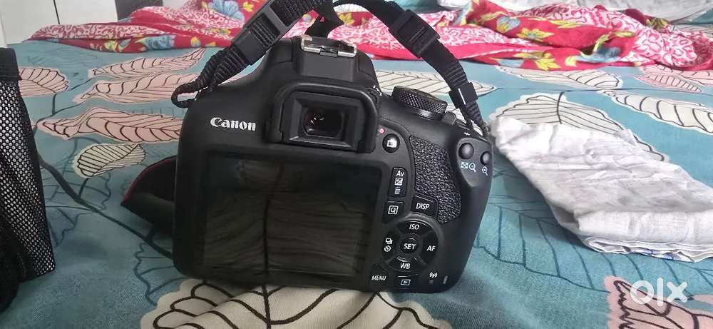 Canon eos2000D