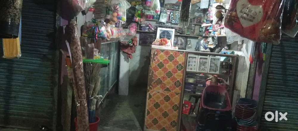 Gift aur cosmatic furnichure ,bikau hai