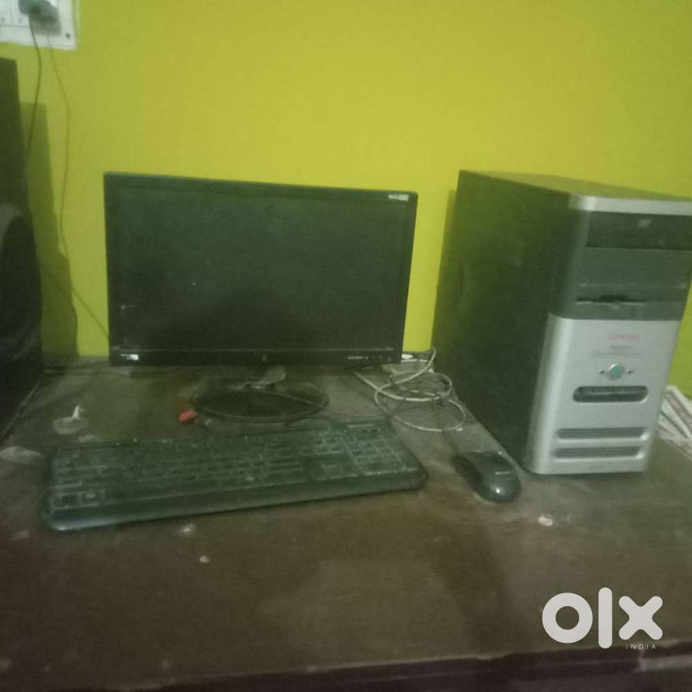 desktop and 19.5 inch led