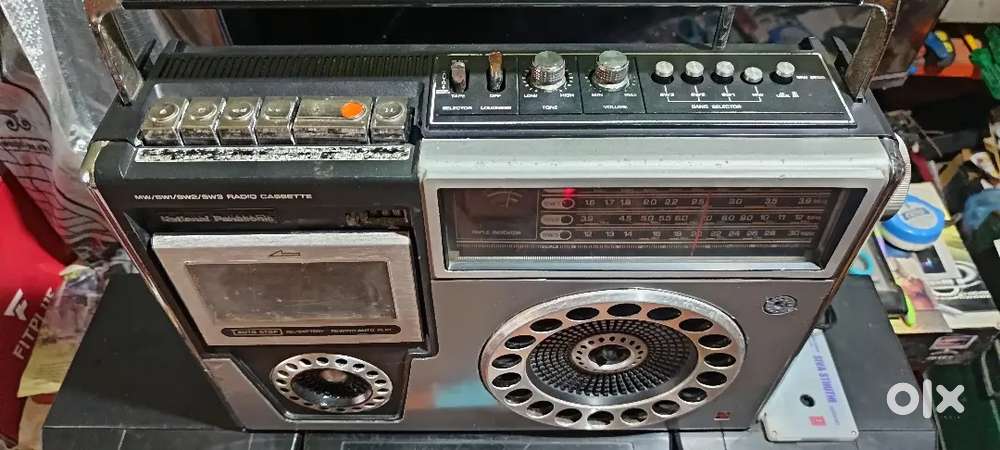 National panasonic vintage Boom Box tape recorder Radio working 1978