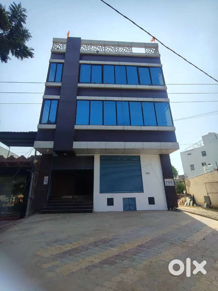 Main Pali Road Building for Rent Jhalamand Circle