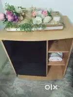 TV trolley cum almirah with wheels