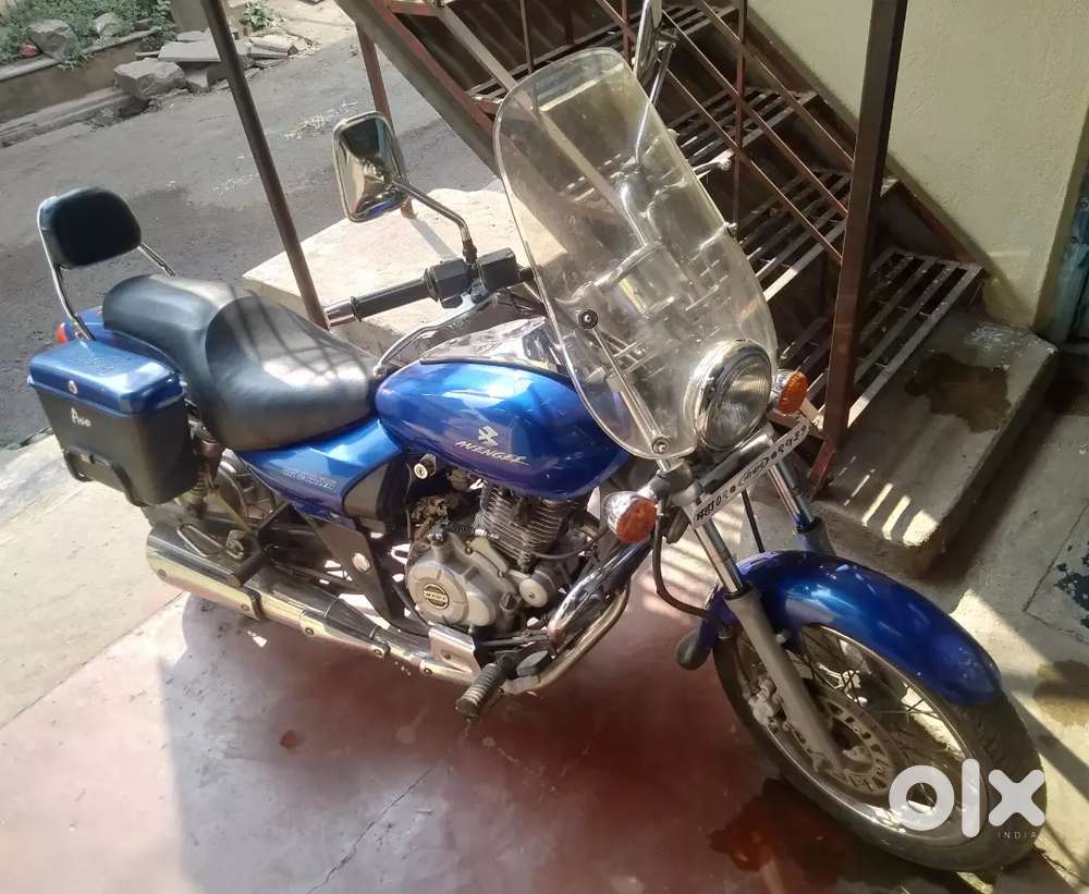 बजाज अवेंजर