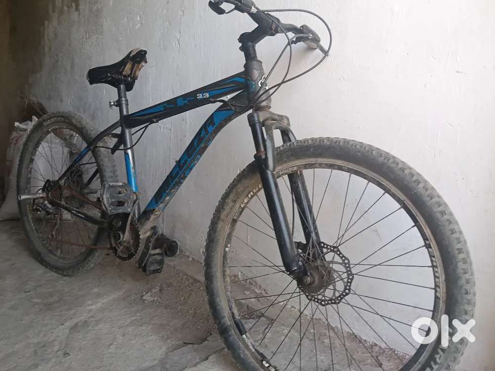 Cycle was only 1 years old and very fine condition no any problem