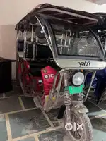 YATRI RIKSHWA EV