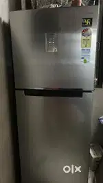 Double door refrigerator/fridge