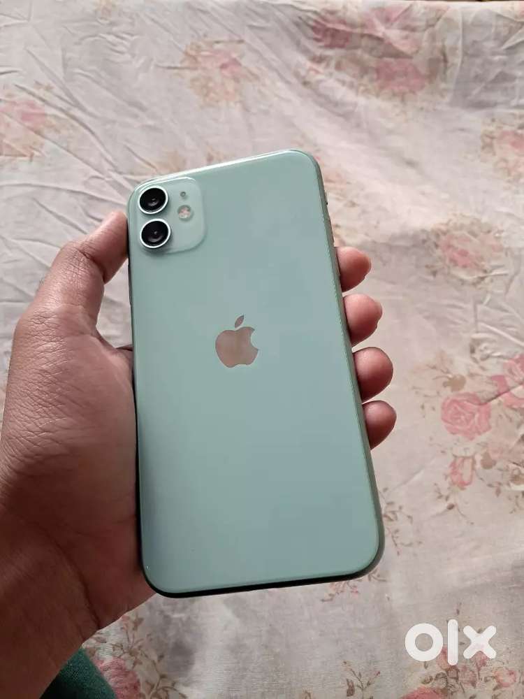 iPhone 11 128gb mint condition