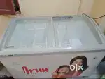 Elantra curved glass top freezer