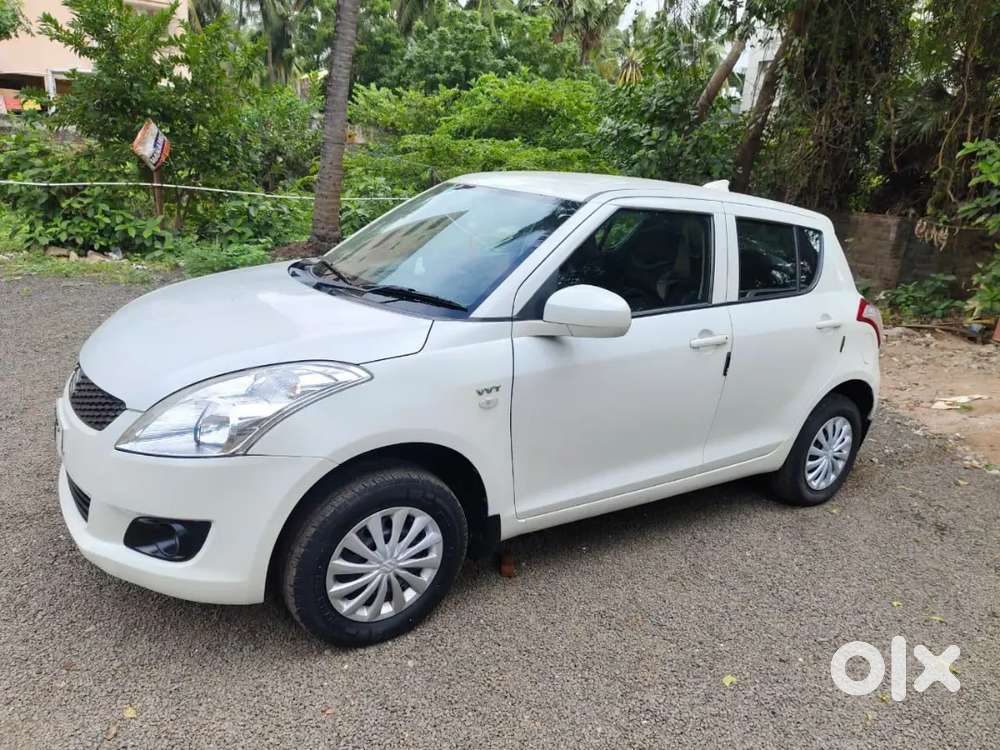 Maruti Suzuki Swift 2012 Petrol 140000 Km Driven