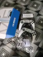 2.4g wirless. Game stick  4k pro