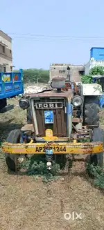Tractor compressor