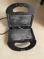 Nikitasha make sandwich maker.