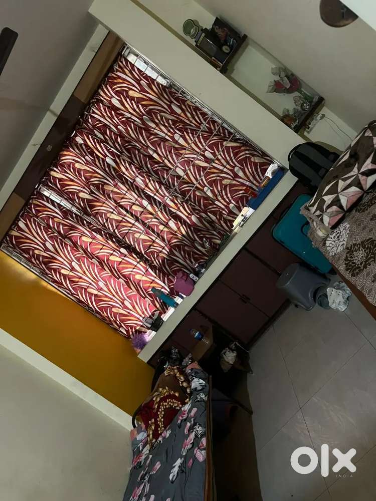 On urgent basis* Independent sharing flat (2 female flatmates needed)