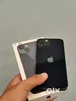 iPhone 13 midnight colour