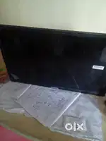 Led tv manchi condition lo undhi