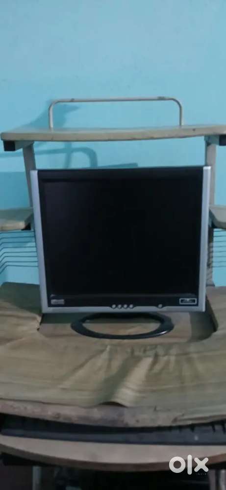 Computer in good condition 21 inch TFT monitor .