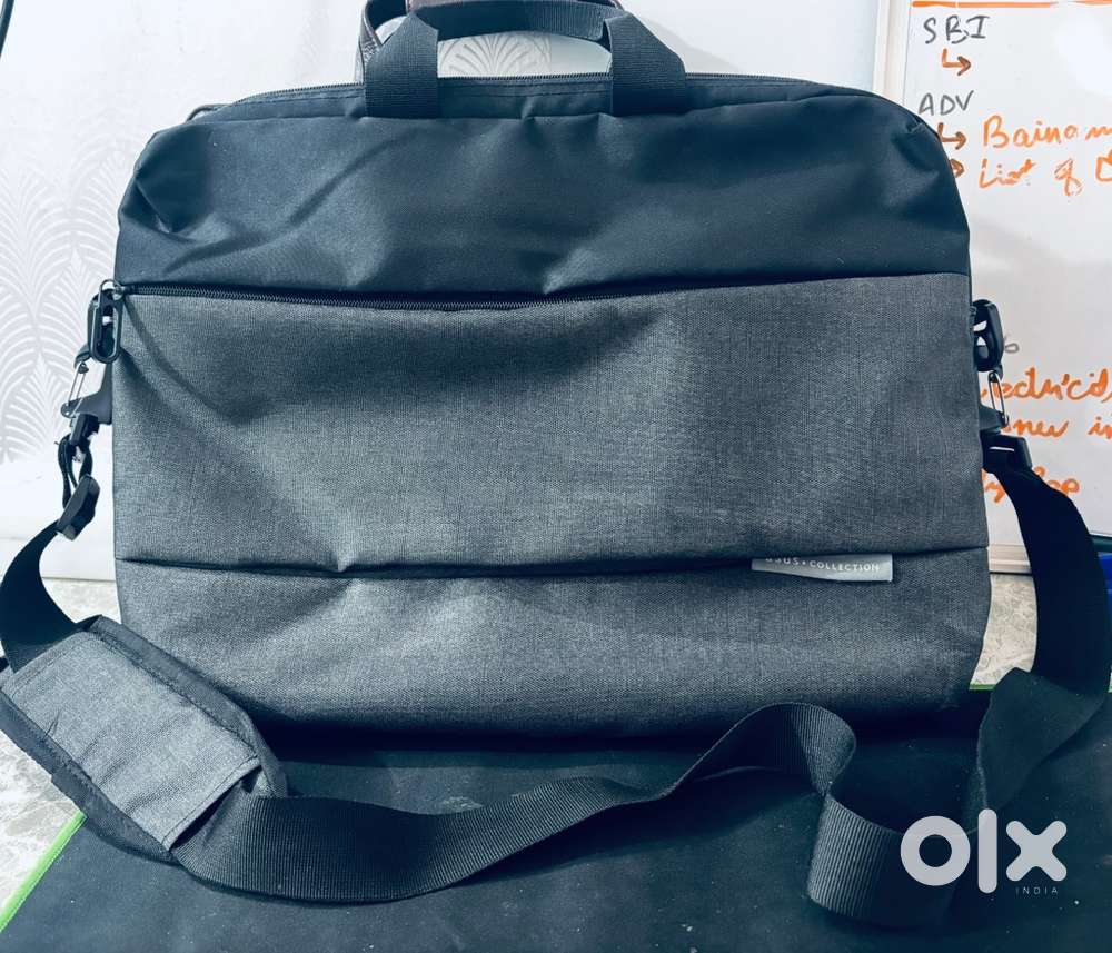 ASUS Collection Laptop Bag – Stylish & Lightweight