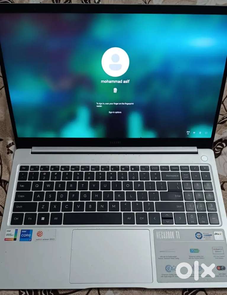 TECNO MEGABOOK T1