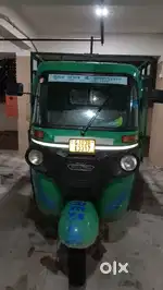 BAJAJ MAXIMA C CNG