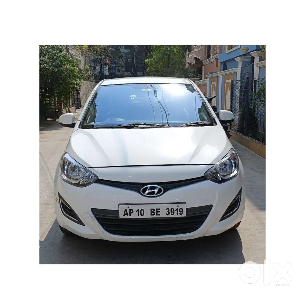 Single Owner Hyundai i20 2013 Petrol 82000