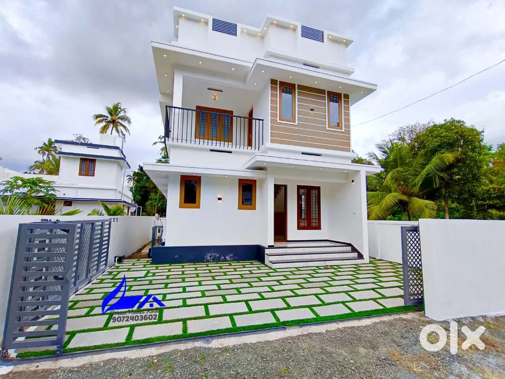 Newly constructed 1300sqft 3bhk house for sale near Kaitharam