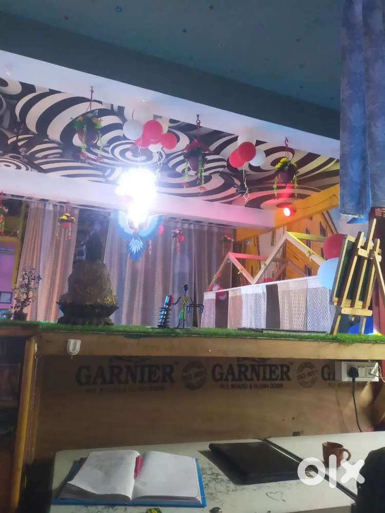 Need a girl for cafe receptionist