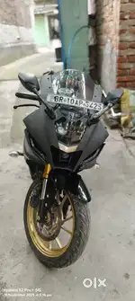 Yahama R15 V4 Matt Black