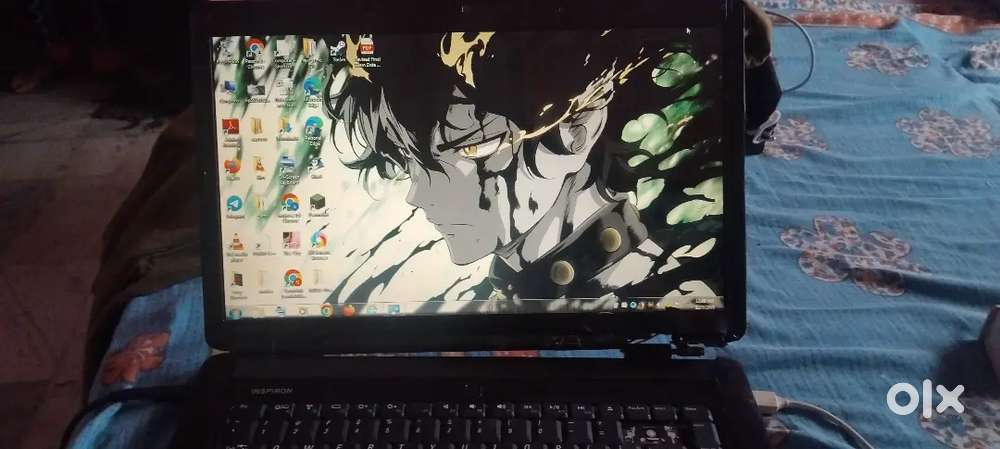 Dell laptop windows 7 without battery!! And charger for free!!