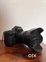 Canon 5D Mark iii 3 Kit  24-105mm + Flash + Cards