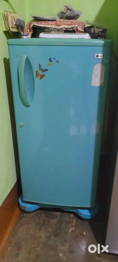 LG Refrigerator 180l