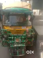 I want to sell my ape auto all paper done and 4.5 year permit reaming