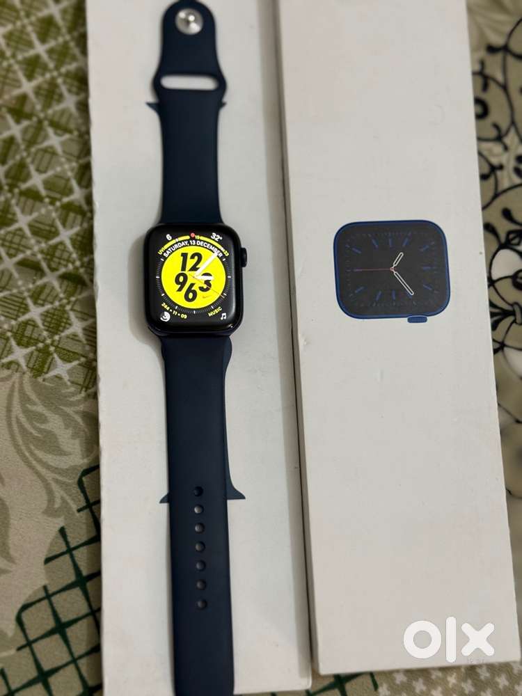 Apple watch series 6 cellular watch