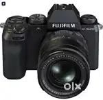Fujifilm X-S20 with 2.8  XF 18-55mm Lens