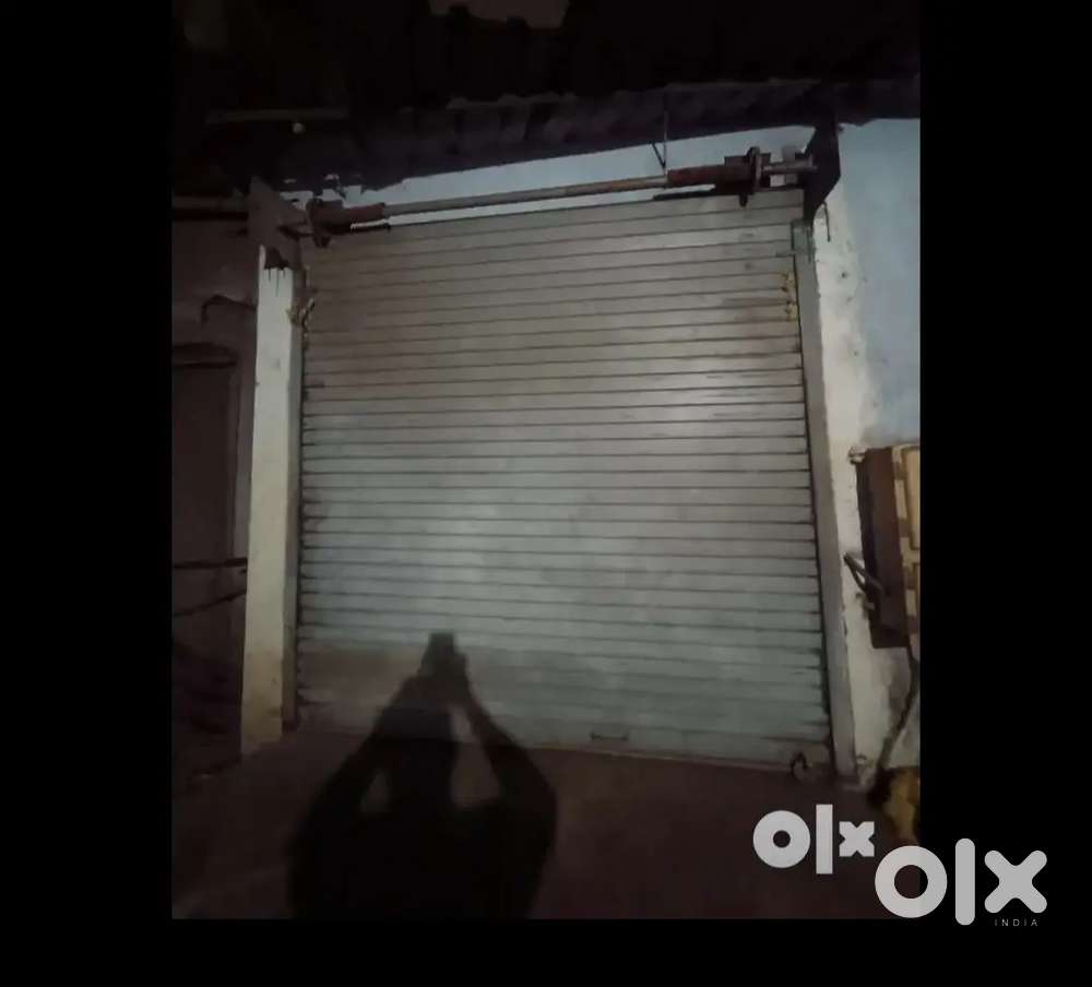 Available industrial shed on rent