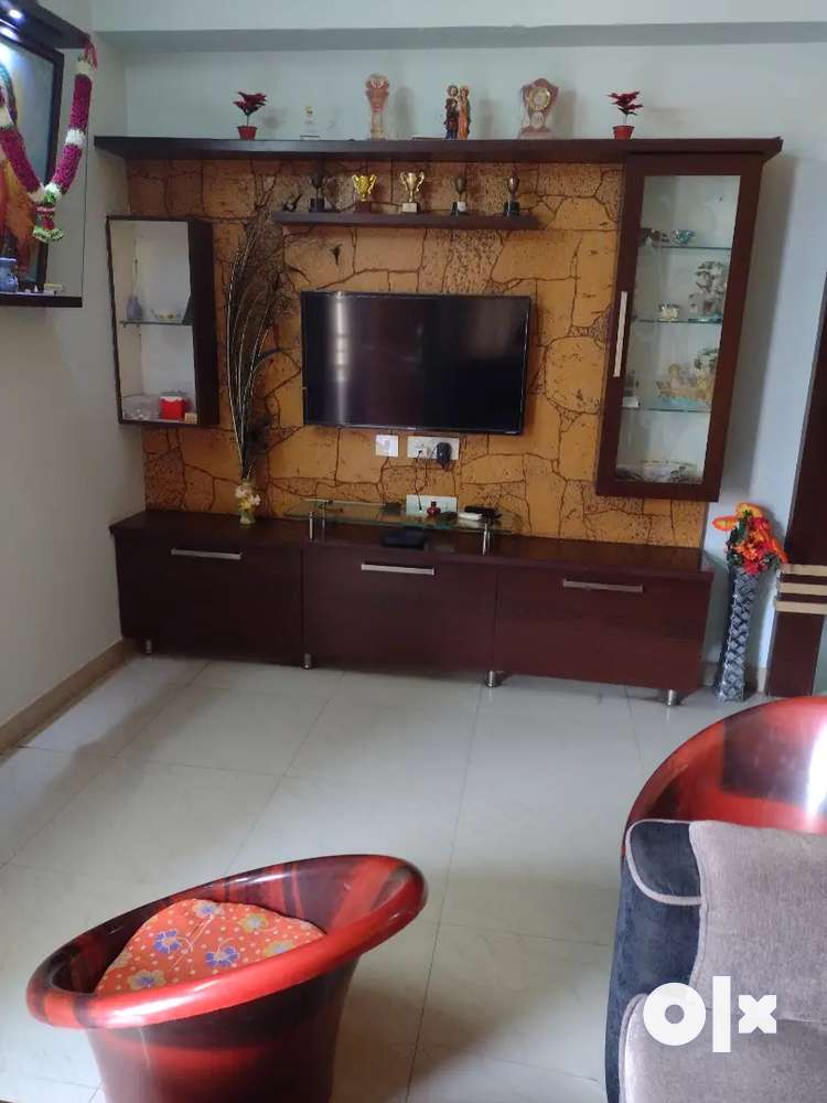 Very well furnished and well maintained flat in prime location
