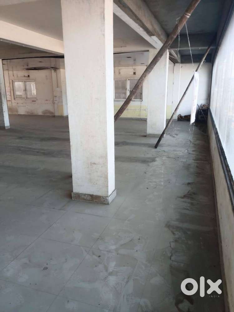Road Facing 2000 sq.ft.Showroom  Space in Lalmati,Lokhra Rd– ₹1,00,000