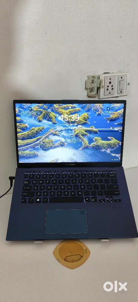 Asus Vivobook14 12gb ram /256 SSD corei3