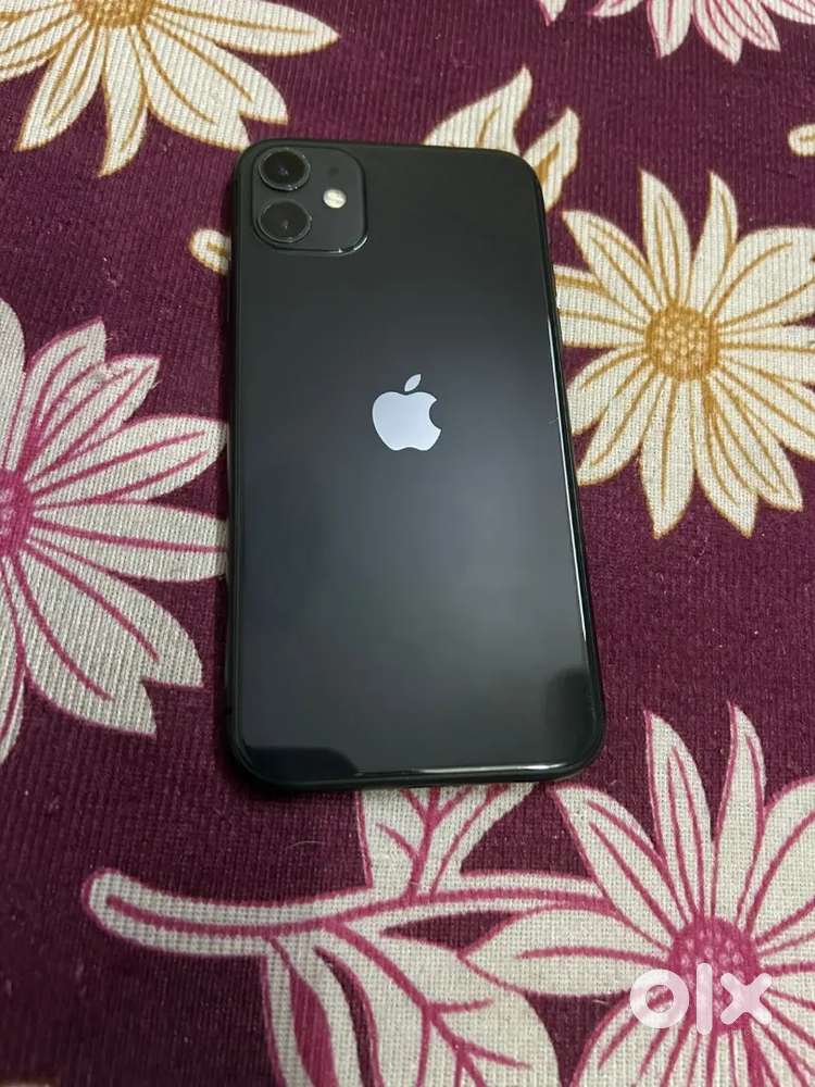 Iphone 11 black colour 64 gb in good condition