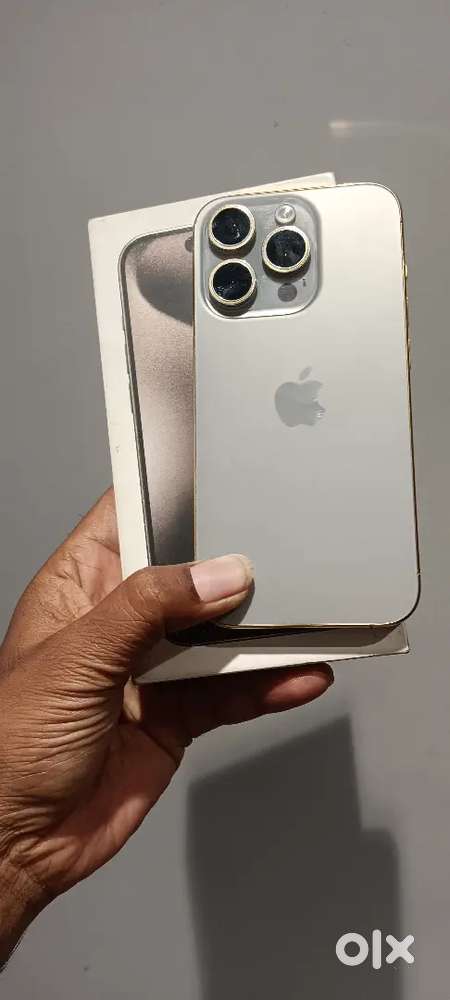 iPhone 15 pro grey 256 full kit