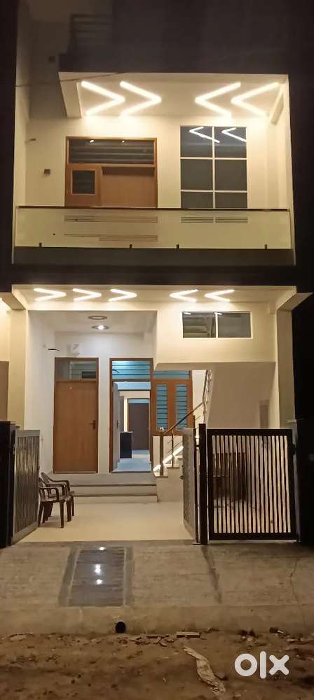 4 bhk Villa for sale at hathoj kalwar road