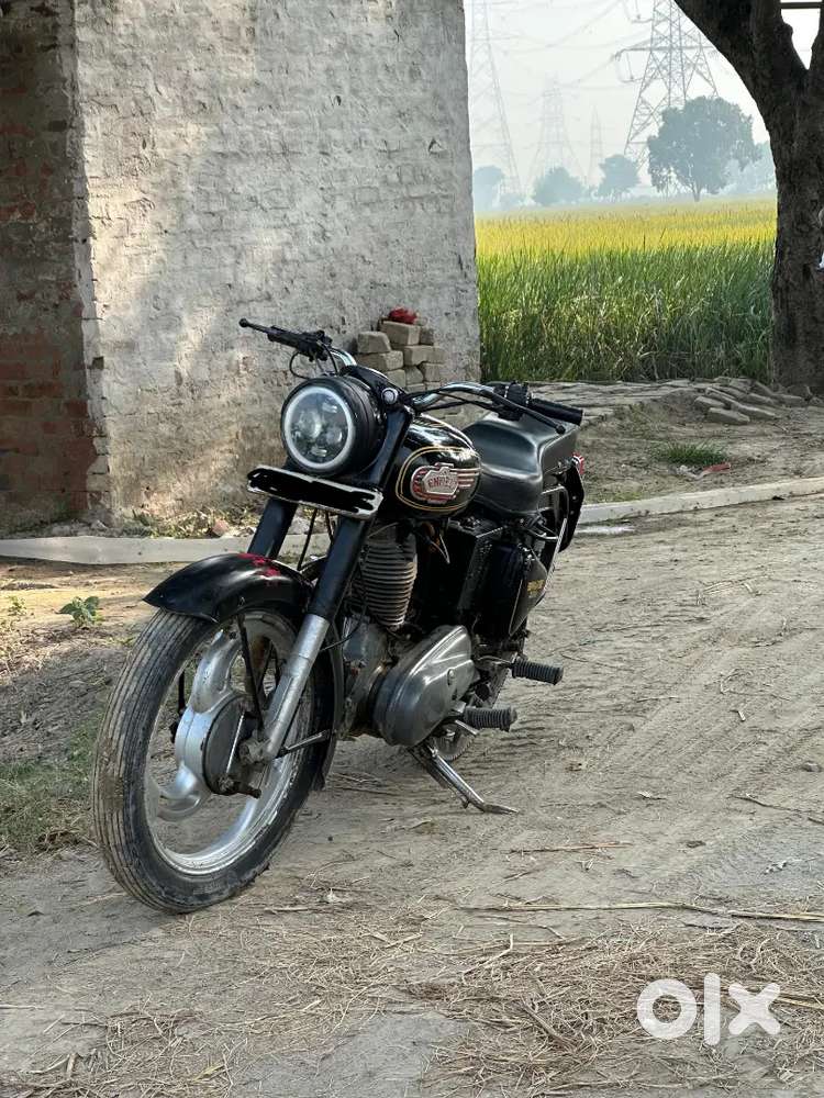 Saaf bike h all maintained serious buyers contact only