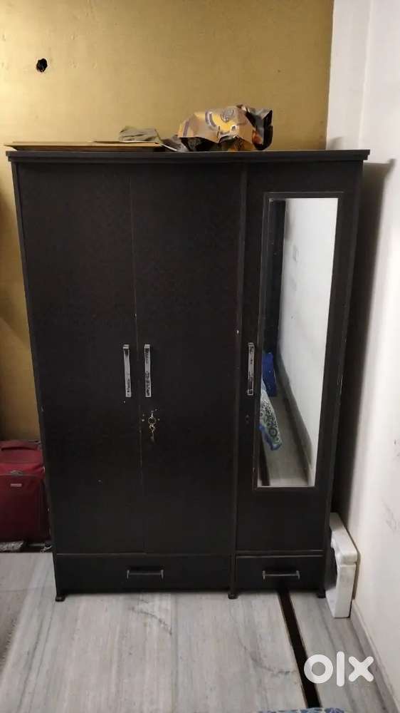 Wooden Almera 3 Gates