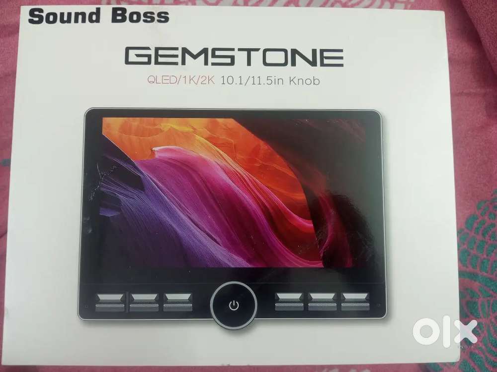 Gemstone Android QLED car stereo with knob control
