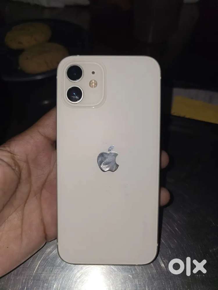 Iphone 12 128gb brand new condition no scratch full kit